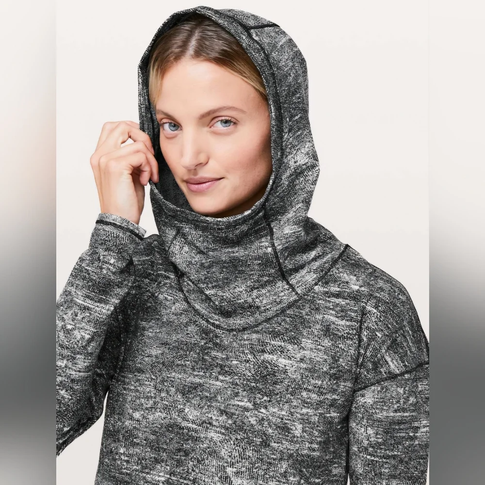 Lululemon Forever Endeavour Long Sleeve Rush Jacquard Black White